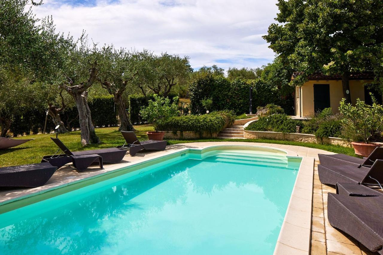 Villa Monacelli B&B Фано Екстер'єр фото