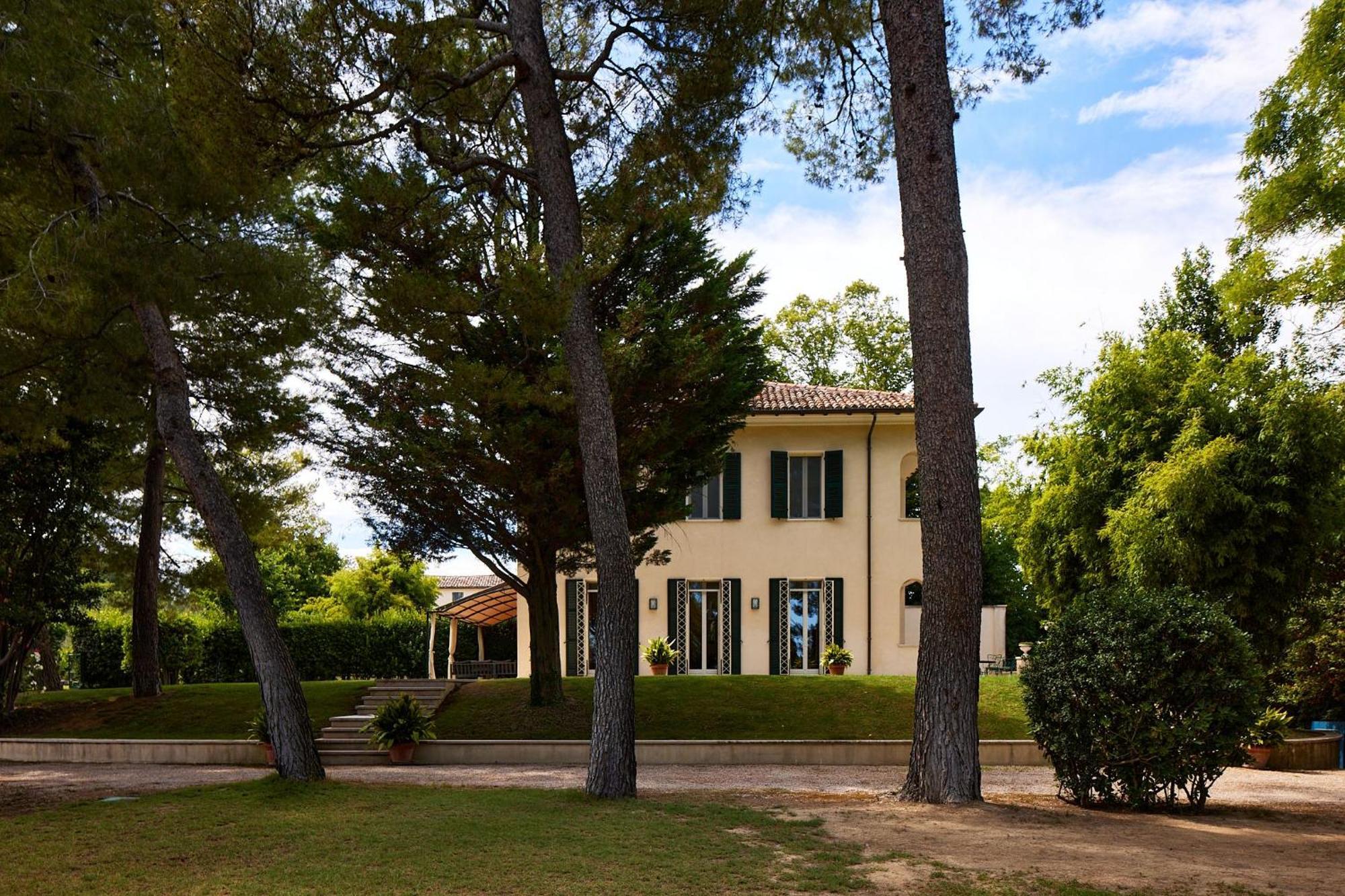 Villa Monacelli B&B Фано Екстер'єр фото